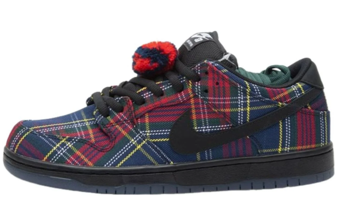 Nike x Nardwuar SB Dunk Low 'Tartan' II1493-600