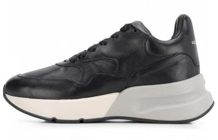 (WMNS) Alexander McQueen Oversized Runner 'Black White' 553787WHRU01000 #