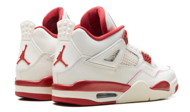 Air Jordan 4 WMNS 'Valentine's Day' (2026) HV0823-108