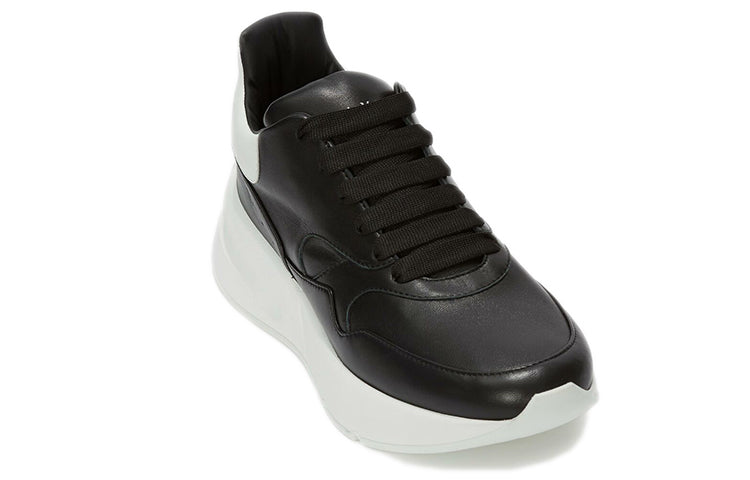 Alexander McQueen Oversized Runner 'Black White' 575425WHRU31070 #