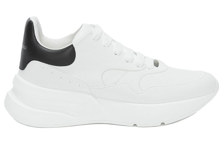 Alexander McQueen Oversized Runner 'White Black' 575425WHRU39034 #
