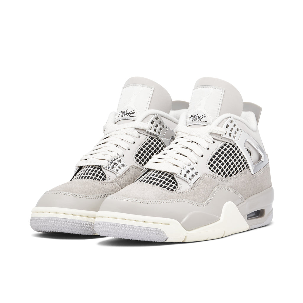 Jordan 4 Retro Frozen Moments