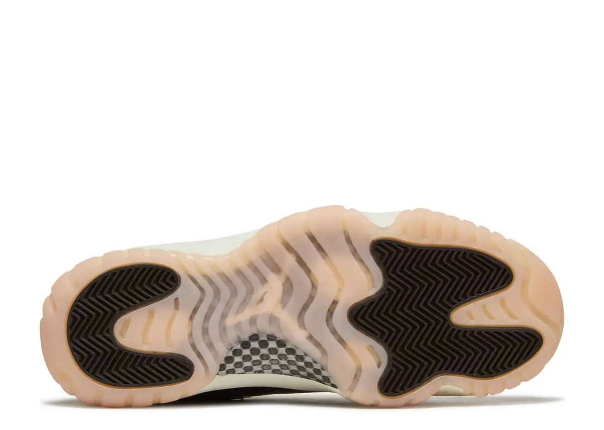 Nike Air Jordan 11 Retro 'Neopolitan' Sneakers