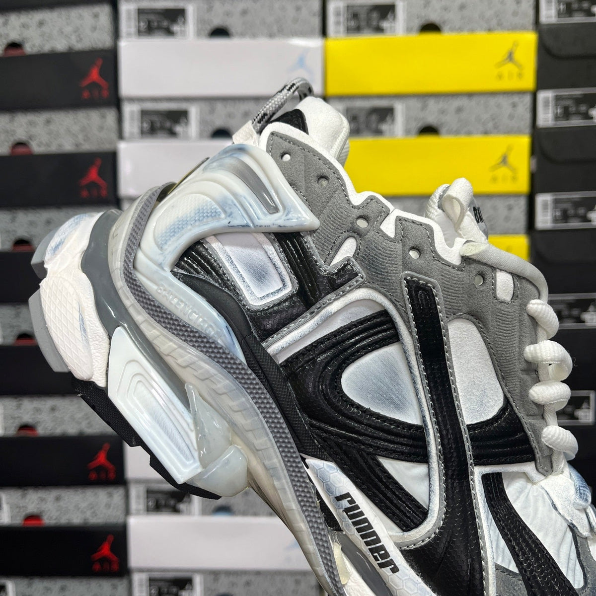 Balenciaga Runner 7.5 Grey Black White