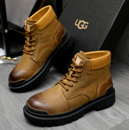 UGG Men's Leather Lace-Up Boot – Black
