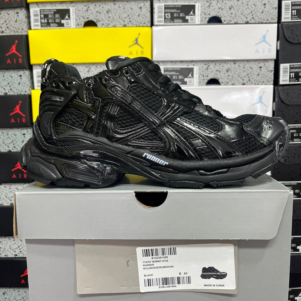 Balenciaga Runner 7.5 Triple Black