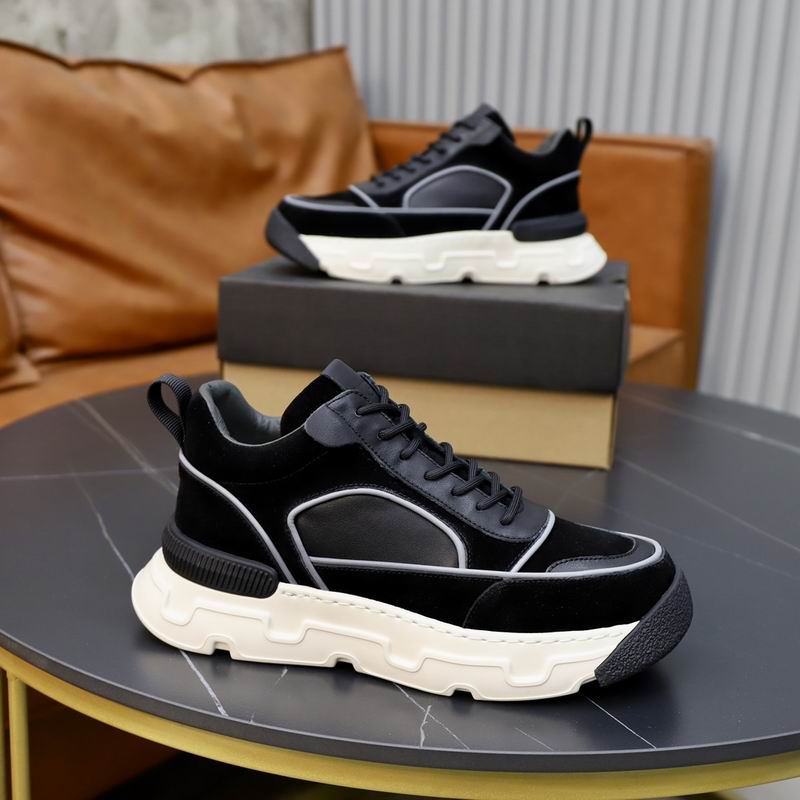 UGG Men's Chunky Runner Sneaker – Black