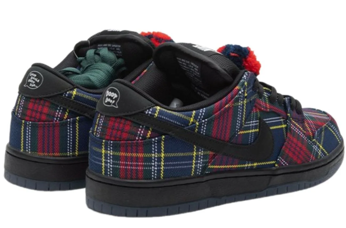 Nike x Nardwuar SB Dunk Low 'Tartan' II1493-600