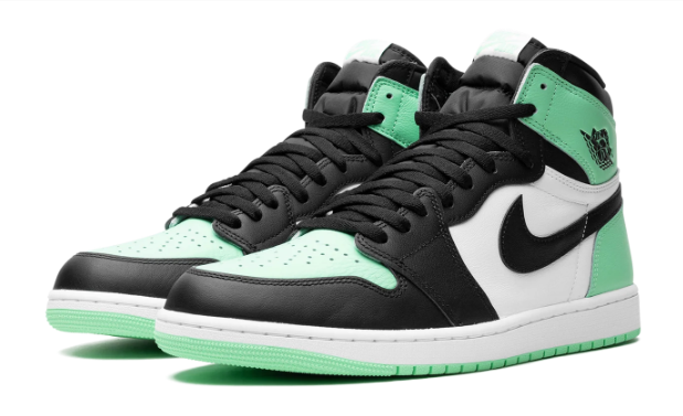 Air Jordan 1 Retro High OG "Green Glow" DZ5485 130