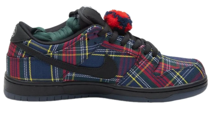 Nike x Nardwuar SB Dunk Low 'Tartan' II1493-600