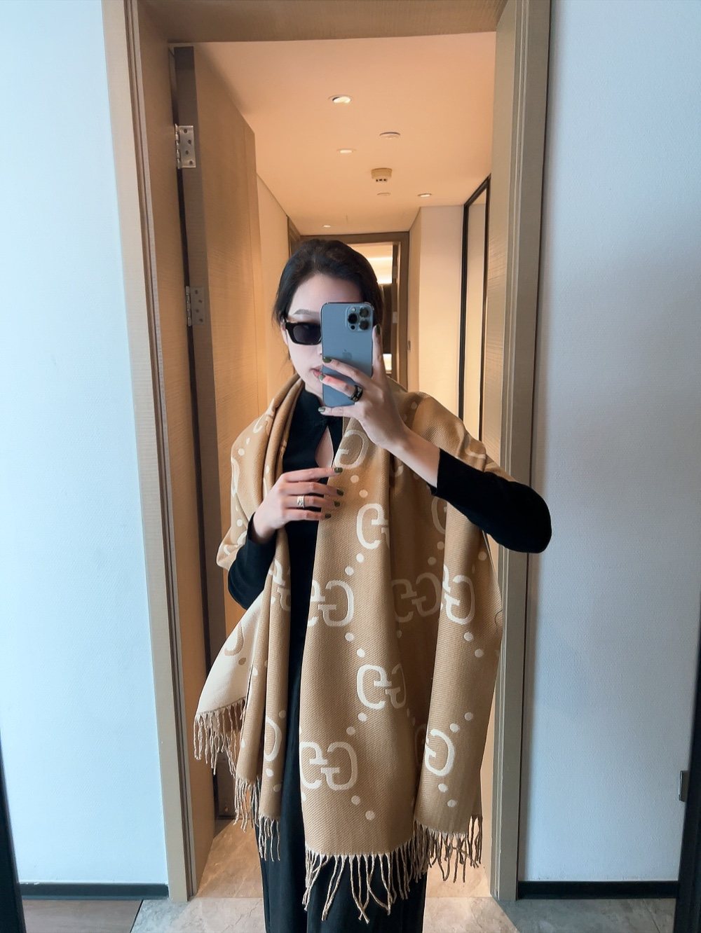 Gucci Tan Cream Motif Fringed Scarf
