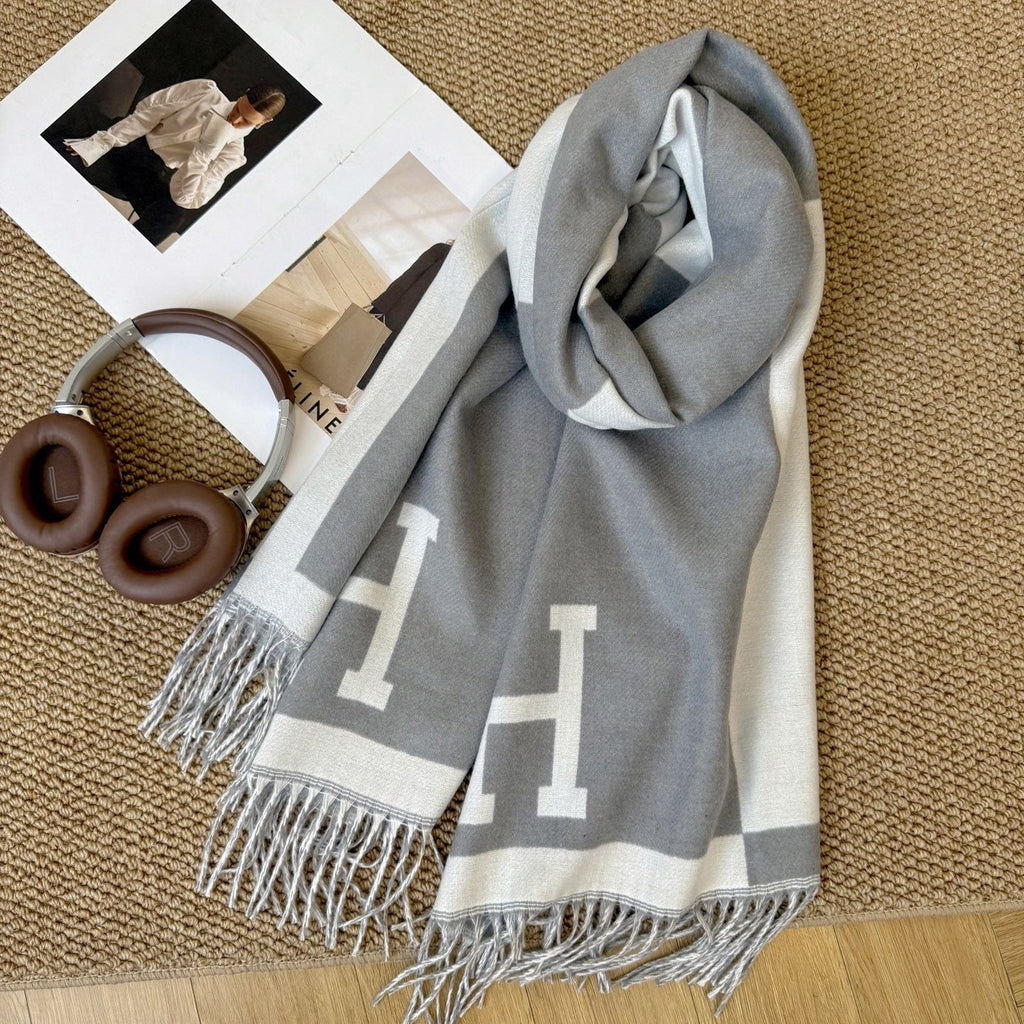 Hermès Fringed Color-Block Letter-Motif Scarf