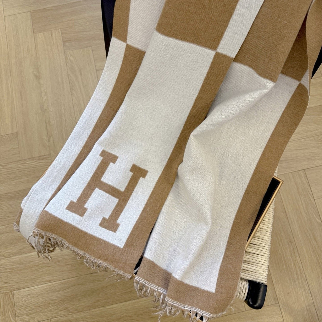 Hermès Fringed Color-Block Letter-Motif Scarf