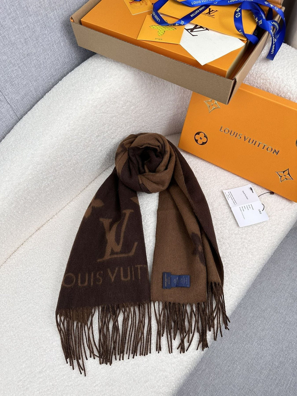 Louis Vuitton Wordmark Monogram Scarf - 180 x 45 cm