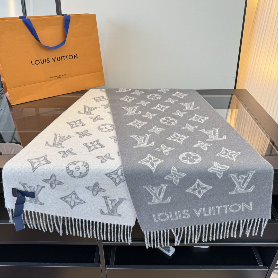 Louis Vuitton Reversible Monogram Knit Scarf