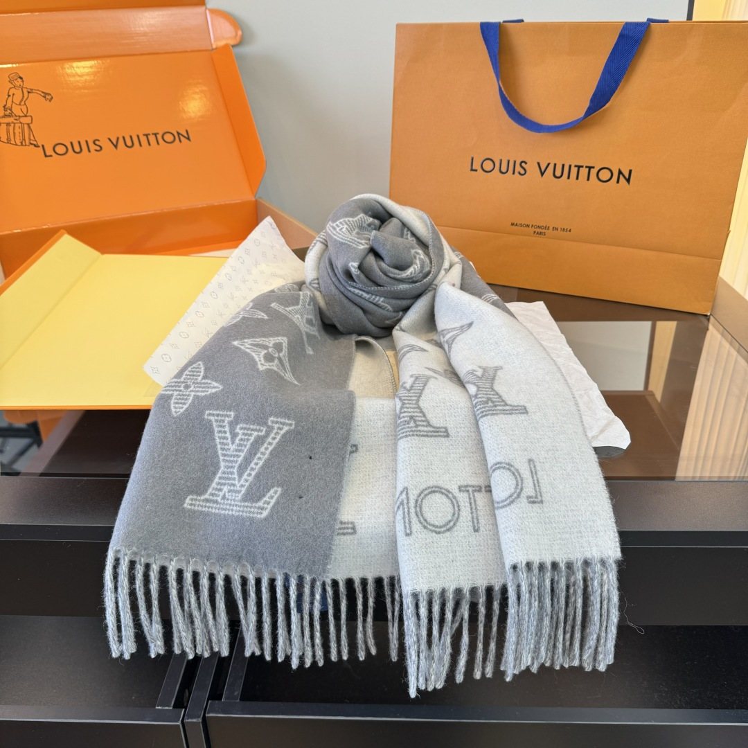 Louis Vuitton Reversible Monogram Knit Scarf