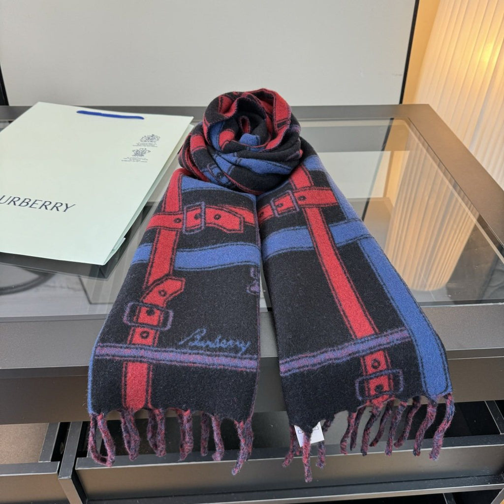 Burberry Geometric Fringed Scarf