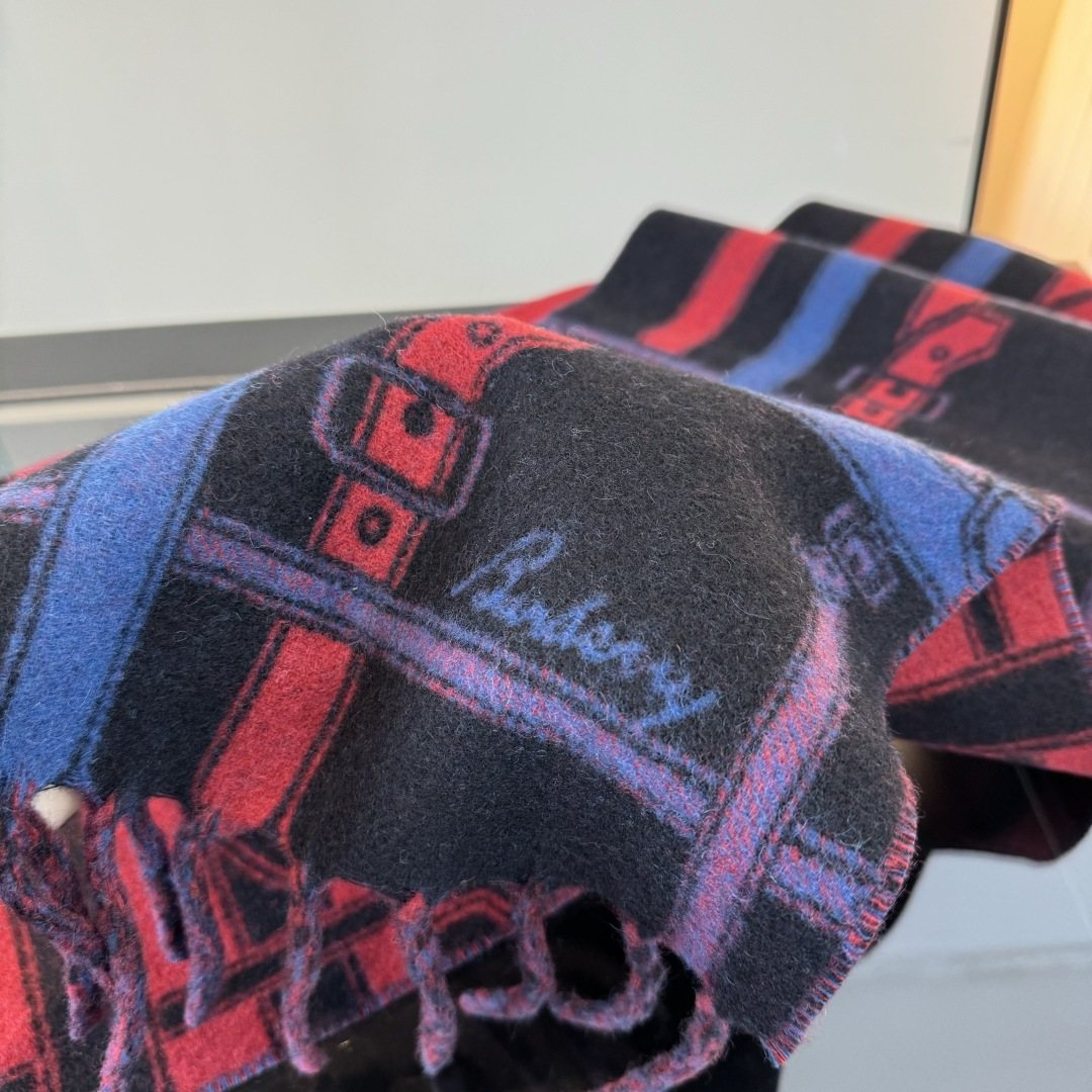 Burberry Geometric Fringed Scarf