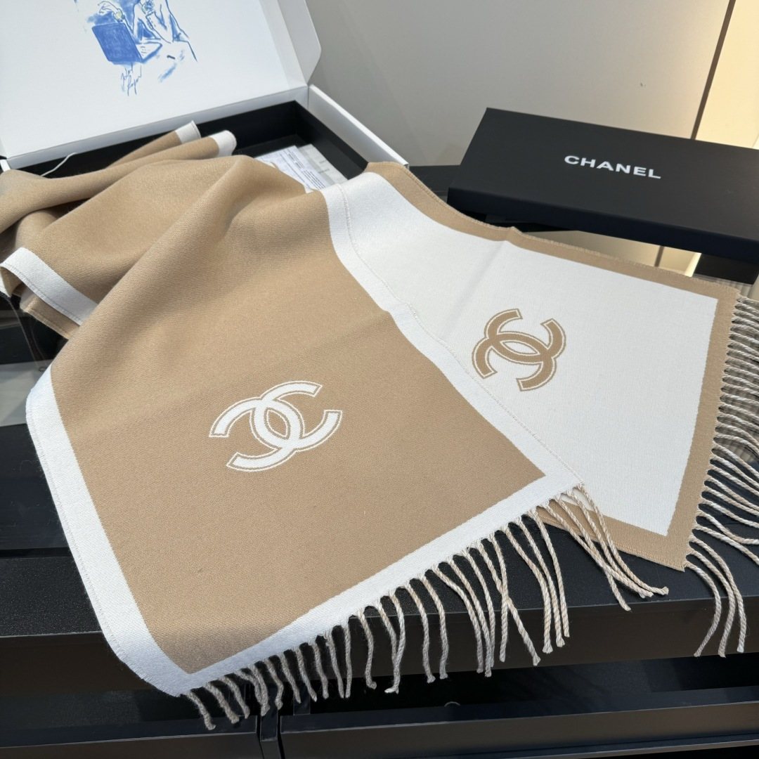 Chanel Contrast-Border Two-Tone Fringed Scarf