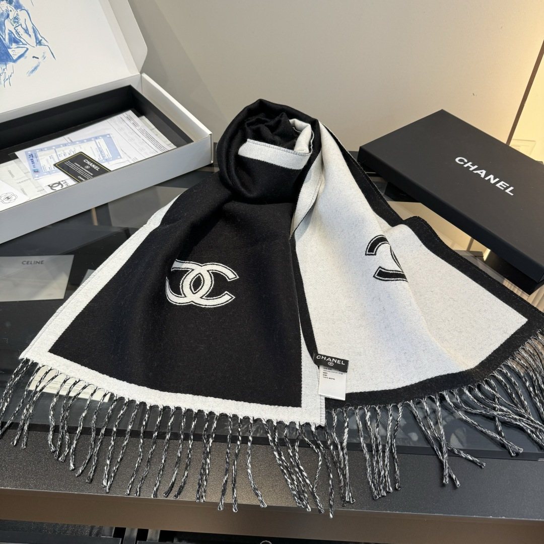 Chanel Contrast-Border Two-Tone Fringed Scarf