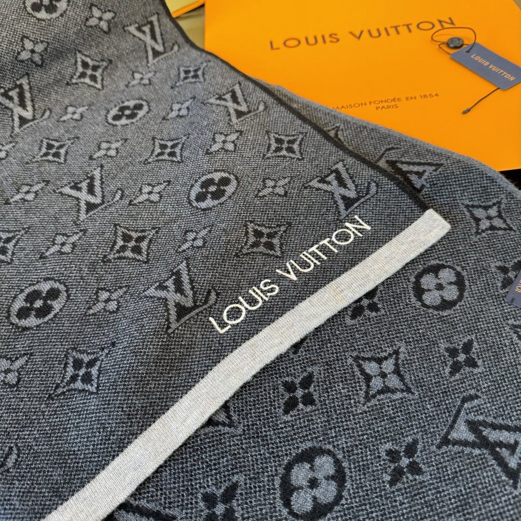 Louis Vuitton Gray Knit Scarf with Contrast Trim