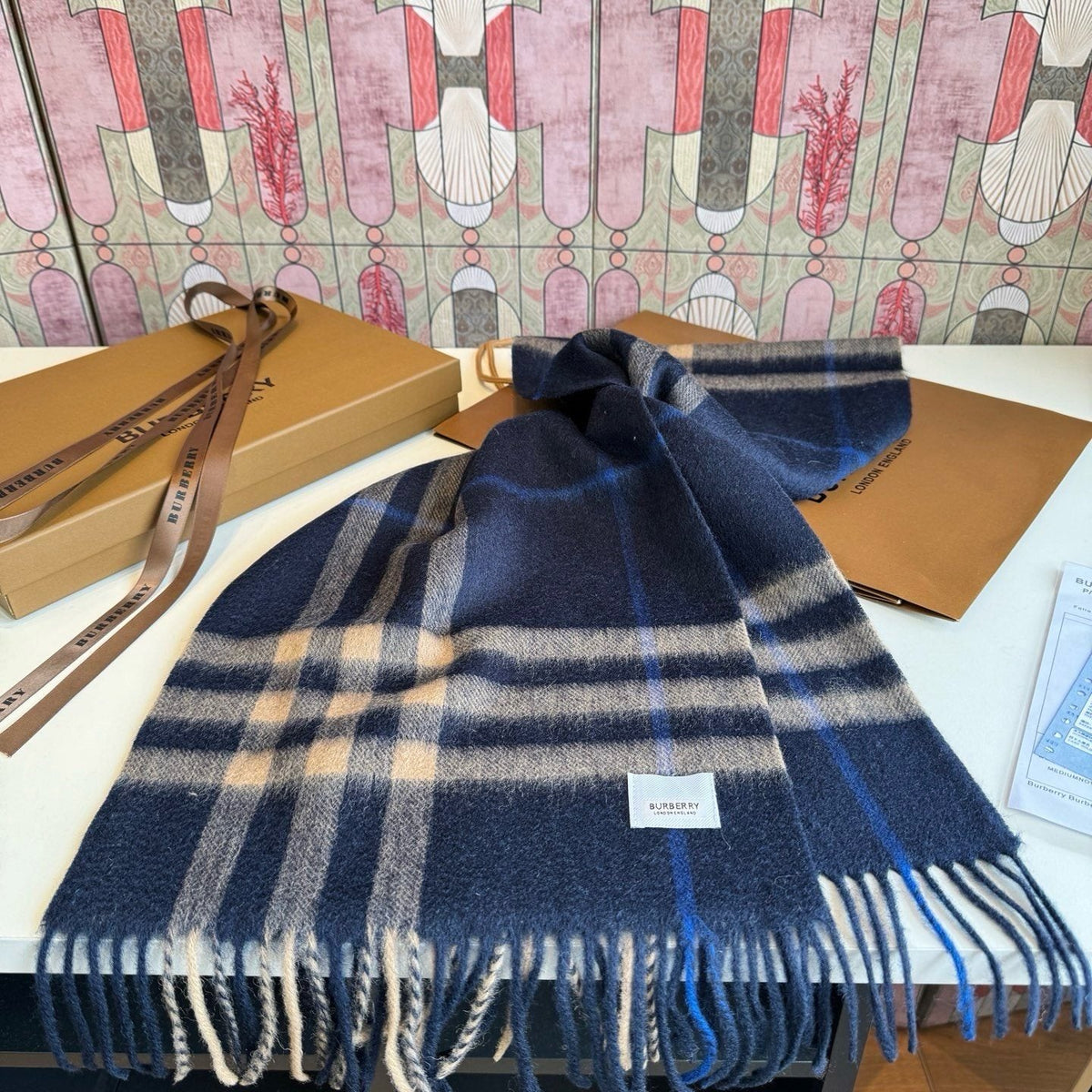 Burberry Long Checked Wrap Scarf - 30 x 180 cm