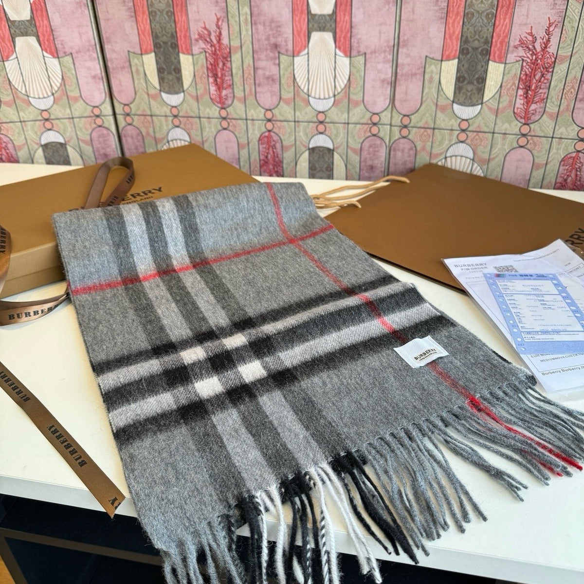 Burberry Long Checked Wrap Scarf - 30 x 180 cm