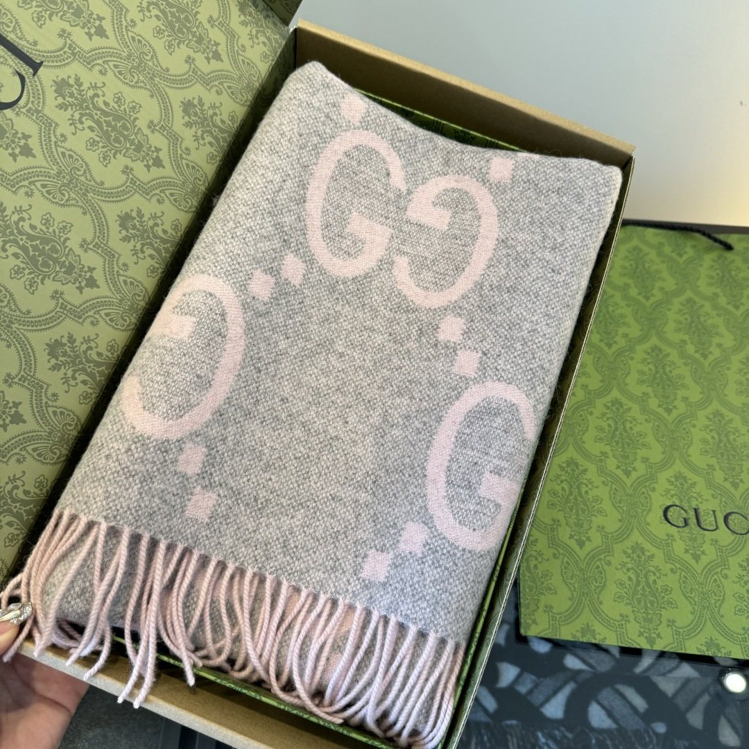 Gucci Reversible GG Fringed Scarf