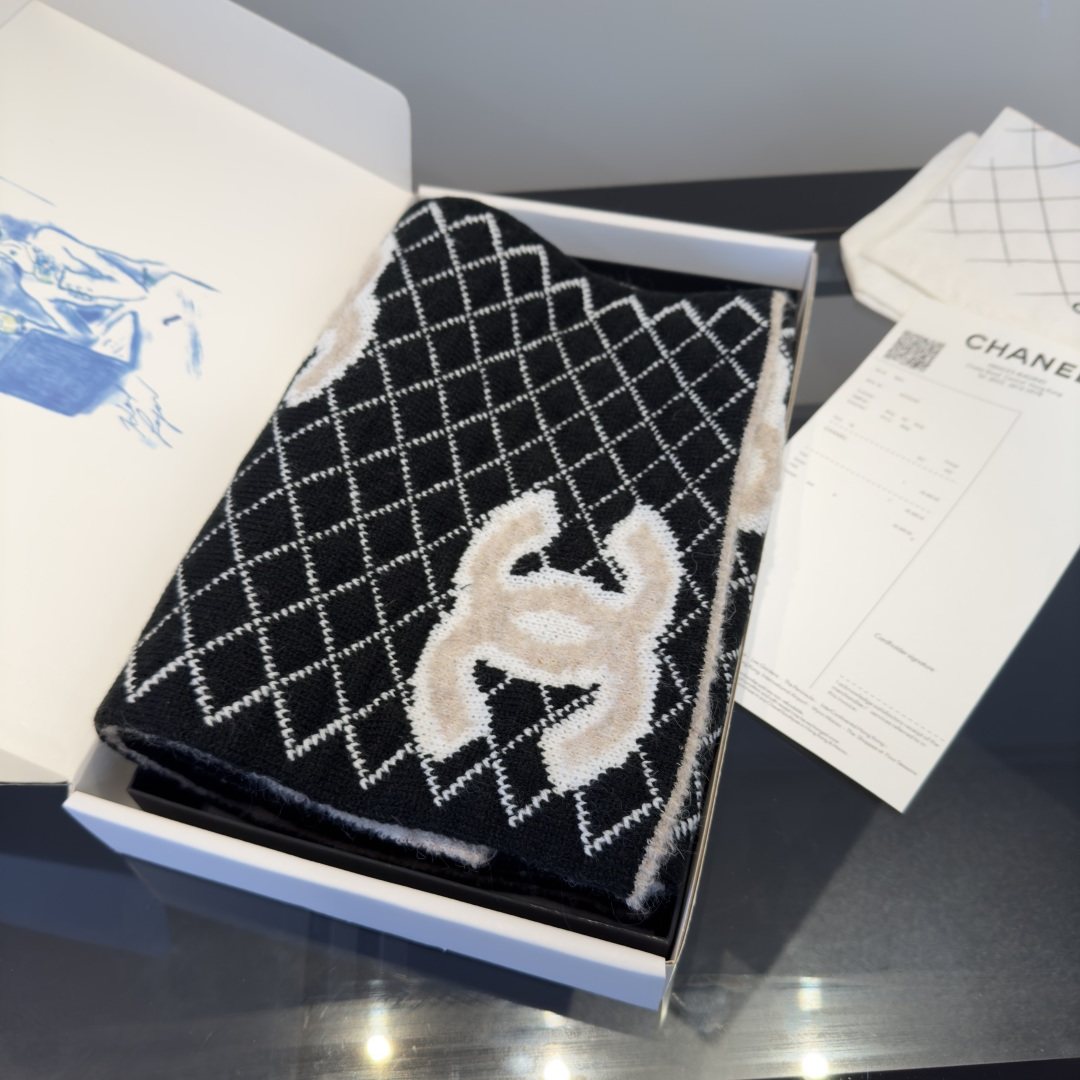 Chanel Grid Pattern Knit Scarf